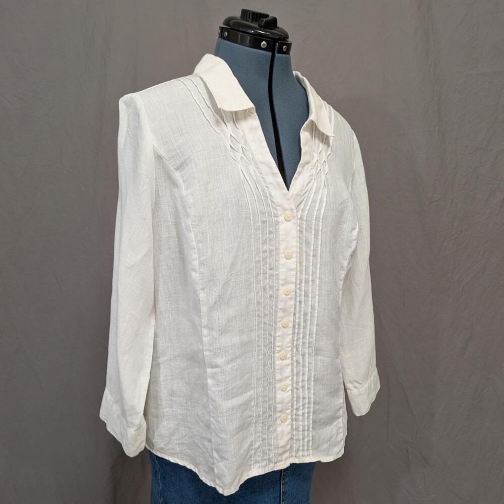 August Silk Options white 100% linen pintuck button‑front blouse, size approx L